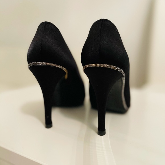Stuart Weitzman Pumps - Picture 6 of 10